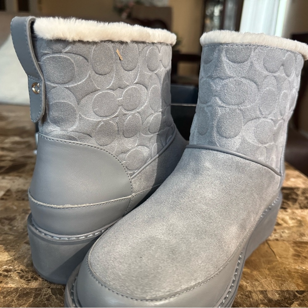 Women's Gray Shearling Boots